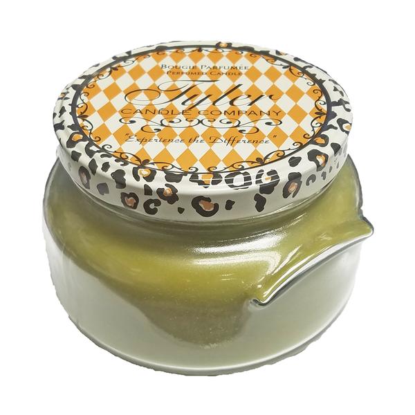22oz Candle - Tyler
